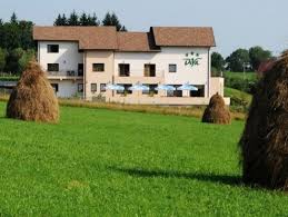 25.889168 25° 53' 21.0048'' e. Hotel Pensiunea Diva Gura Humorului