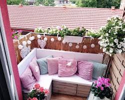 Balkon Sofa Bauen Tipps Und Diy Ideen Fur Ein Sofa Aus Paletten Furniture Pallet Palettensofa Palettenmoebelselber Selbe Diy Sofa Corner Sofa Sofa Design