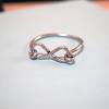 A wooden ring is an amazingly thoughtful gift, and you can make one fairly easily. 1