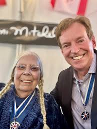 Immense honour to have met the brilliant @stephenfryactually and to have  had the chance to honour him with an @rcgs_sgrc medal and honorary  fellowship. True to form, his remarks were deep, funny,