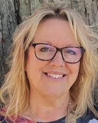 Mary Gilbert's Instagram, Twitter & Facebook