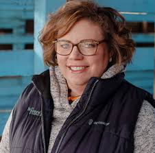 Aurora's mayor pushes back at publicity stunt