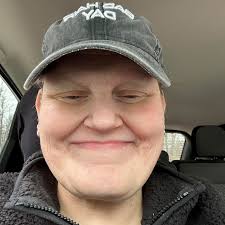 Cat walks onto a couple's boat and decides to live there — then he meets  his brother 😻