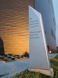 Us Bank Stadium Selbert Perkins Design Signage Design Architectural Signage Exterior Signage