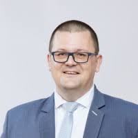 200+ "Mindák" profiles