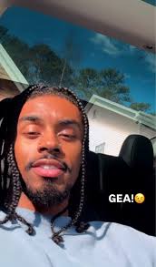 I would love to meet this cowboy right here 😋🩷💙