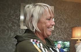 Mona Lemon's Instagram, Twitter & Facebook