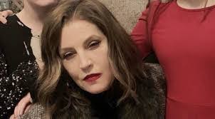 Tiffany Smithson's Instagram, Twitter & Facebook