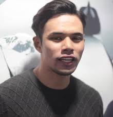 In januarythe qatar statistics authority estimated the country's population at 1,, of which 1, were males andfemales. Hafreez Adam Wikipedia Bahasa Melayu Ensiklopedia Bebas
