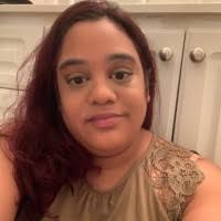 100+ perfiles de «Adrianne»