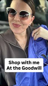 A quick stop at the Goodwill Bins never hurt anybody. 😉💃🥰 #GoodwillBins  #GoodwillOutlet #ThriftWithMe #Thrifting #thrifted