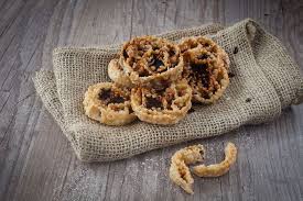 P Les Cartellate Sont Des Petits Gateaux Typiques Des Pouilles Qui Accompagnent Le Repas De Noel Chaque Famill Recette Italienne Cuisine Italienne Plat Noel