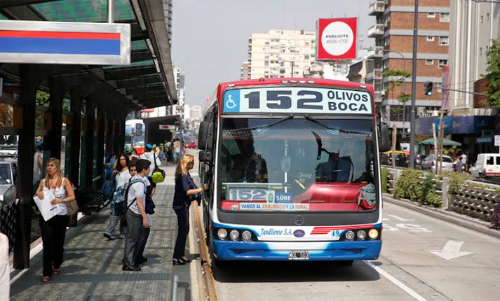 El Gobierno nacional revisará los subsidios al transporte público de Buenos  Aires