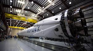 A spacex falcon 9 rocket appears to have exploded on its florida launch pad early thursday (sept. Spacex Falcon 9 Explodes On Launch Pad Destroying Facebook Communication Satellite Extremetech
