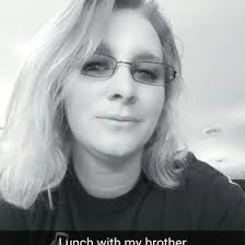 Alicia Keck's Instagram, Twitter & Facebook