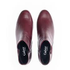 Découvrez notre gamme de low boots et bottines pour femmes. Bottines Rouges Cuir Lisses Gabor