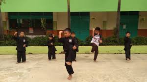 Siswa remaja & taruna jurus reflek, dan olahraga pertandingan pencak silat. Gambar Senam Masal Buku Senam Dasar Psht 1 30 Info Terkait Gambar
