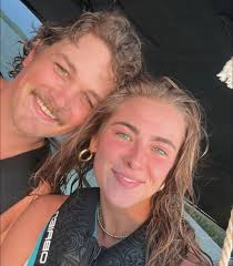 Zach Top and his girlfriend Amelia having some fun in the sun