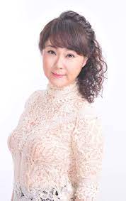 ゲスト 西山まりえ mitsuko kado フラワーガールドレス 音楽家 波多野