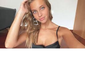 Joao felix's girlfriend margarida corceiro claims that the explicit picture posted on her account was not of the atletico madrid star and it was an accident. Margarida Corceiro Viaja Para Madrid Apos Arrufo Com Joao Felix A Ferver Vidas