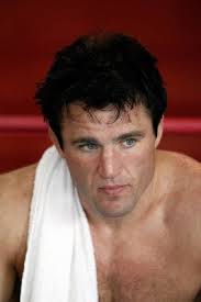 Spider bites back: UFC champ menaces Sonnen at weigh-in