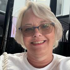 Why is my Bernina B740 not stitching unless the needle is moved to the left?