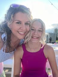 Amanda Hosey, Esthetician and Nail Tech.