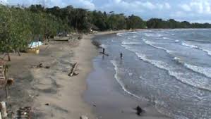Jadi sebutan pantai anyer bukan untuk memberi identitas sebuah tempat wisata melainkan untuk. Korona Mewabah Pantai Carita Anyer Banten Dibanjiri Wisatawan Jakarta Bagian 1