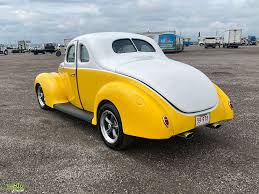 Image result for Venetian Yellow 1939 GMC