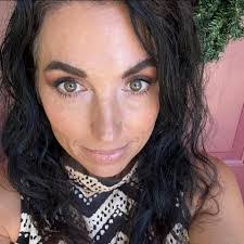 Tina Minter's Instagram, Twitter & Facebook