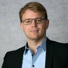 Sandra Bruckner's Instagram, Twitter & Facebook