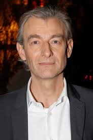 Le 20h people : Gilles Verdez se paye Arthur, Renaud au secours de sa fille 