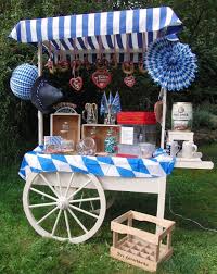 Der Oktoberfest Candywagen Als Candybar Getrankebar Sektbar Sweettable Cake Bar Als Herrenbar Brandy Oktoberfest Party Deko Oktoberfest Oktoberfest Deko