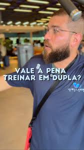 Quando vc é aquele super amigo e tenta levar seu best friend pra academia  🤐🤐🤞🏻! Galera sempre posto coisas com um sentido mais irônico mas quem  não se identifica? Seria cômico se