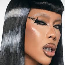 Ready to watch me be LEGENDARY ✨🌌 Back