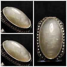 Nah, itulah tadi 15 gambar binatang lucu bikin ngakak yang berhasil kami kumpulkan. Gambar Batu Cincin Lucu Bikin Ngakak