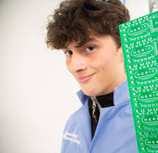 Amanda Rooney's Instagram, Twitter & Facebook