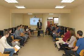 Maybe you would like to learn more about one of these? Prima Scoala Informala De It Din Transilvania Un Proiect De Succes Campuscluj Ro