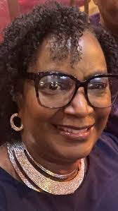 Clara Pasley's Instagram, Twitter & Facebook