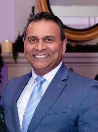 Naples City Council approves new city manager contract for Jay Boodheshwar