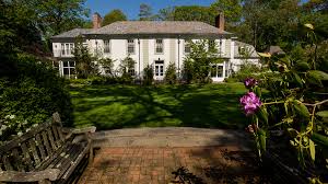 Corcoran is already listing madoff's montauk beach house for $8.75 million. Selling A Madoff Home The New York Times