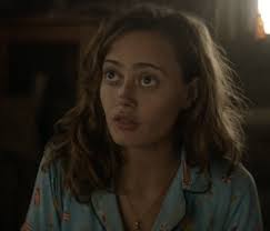 Robin Tunney and Ella Purnell : r/CelebrityLookalikes