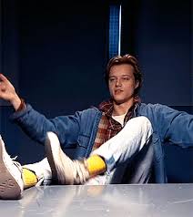 See all of the celebrities as they arrive on the red carpet. Paradise On Earth Hvitstark Rudy Pankow As Freddy In Solve Death