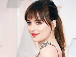 Dakota johnson & cailee spaeny for bad times at the el royale. Was Der Pony Alles Kann Styles Looks