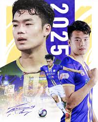 Thành Chung gia hạn hợp đồng thêm 3 năm với CLB Hà Nội