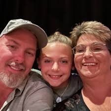 1996 Chevy 3500 powered by a 454 🔥 Owner: Ryan Cashman #sickslammedtrucks  #baggedtrucks #obsessed