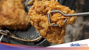 Ayam goreng kfc terdiri dari dua varian yaitu crispy dan original. Eksperimen 3 Tahun Youtuber Ini Ngaku Temukan Resep Ayam Kfc
