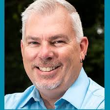 Alex Paschal's Instagram, Twitter & Facebook