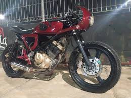 Satria 2 tak hiu merah dan hitam sederhana tapi keren. Memodifikasi Suzuki Satria Fu150 Jadi Cafe Racer Milik Mahasiswa Unpam