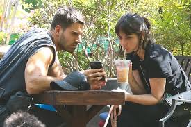 Ana de armas y elena furiase se reencuentran coincidiendo con el 9º aniversario del final de 'el internado'. Ana De Armas Steps Out With Mystery Man In Los Angeles